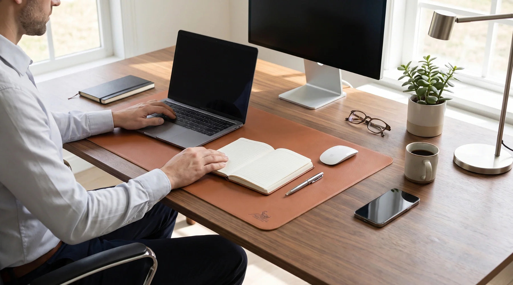 Homeoffice aufwerten: So wirkt dein Arbeitsplatz hochwertiger und aufgeräumter